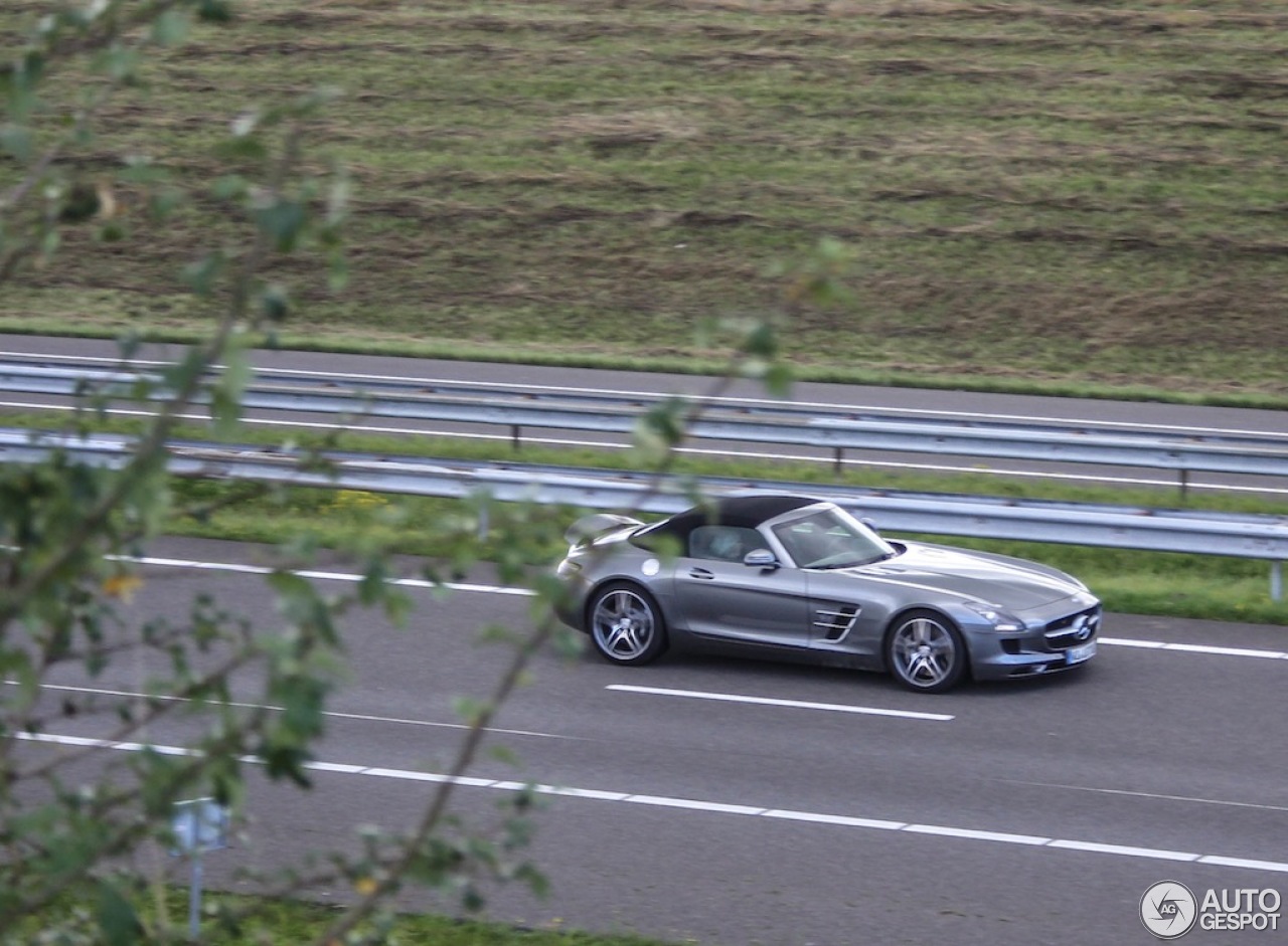 Mercedes-Benz SLS AMG Roadster