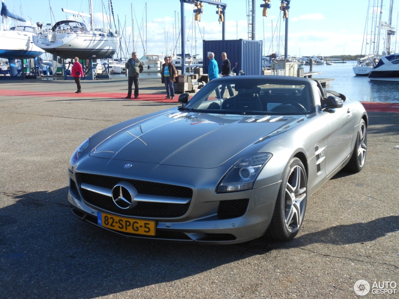 Mercedes-Benz SLS AMG Roadster