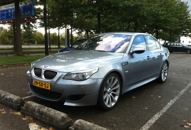 BMW M5 E60 2005