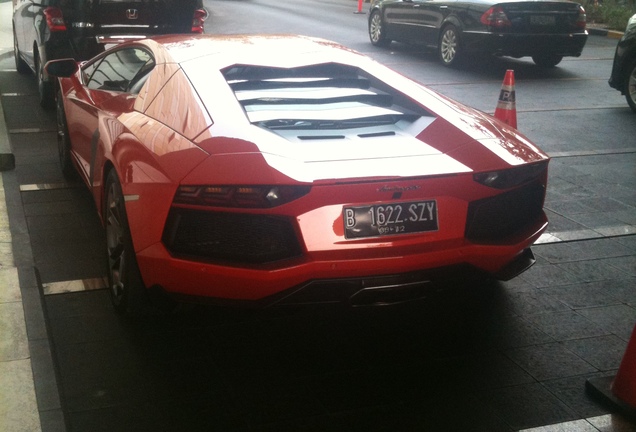 Lamborghini Aventador LP700-4