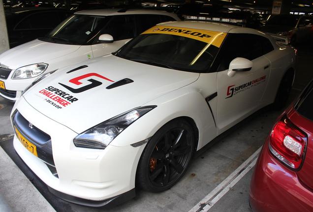 Nissan GT-R