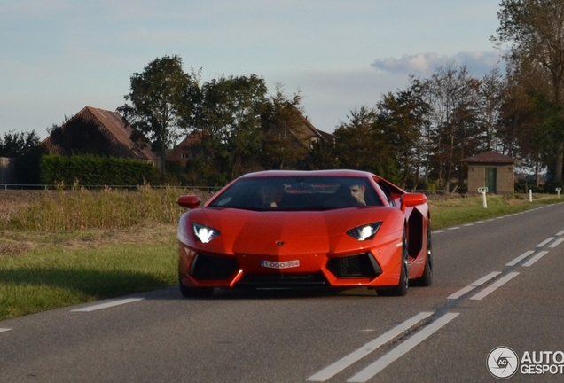 Lamborghini Aventador LP700-4