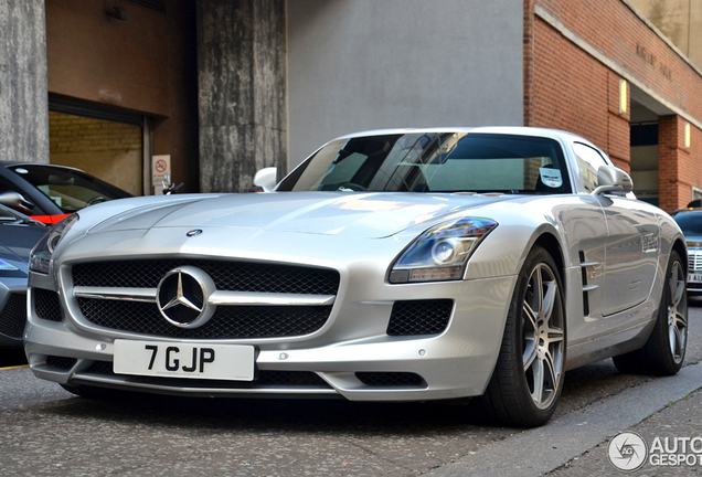 Mercedes-Benz SLS AMG