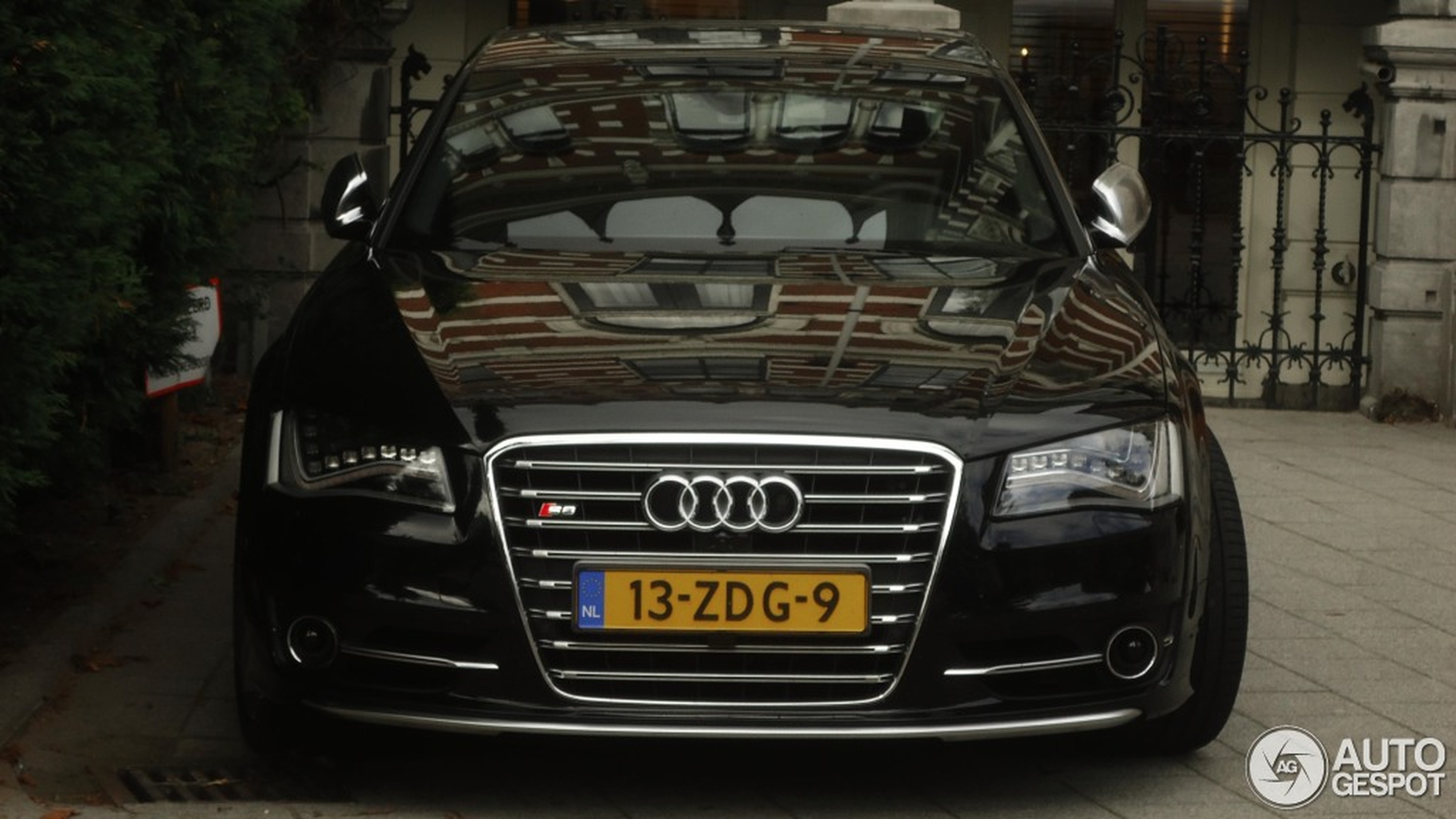 Audi S8 D4