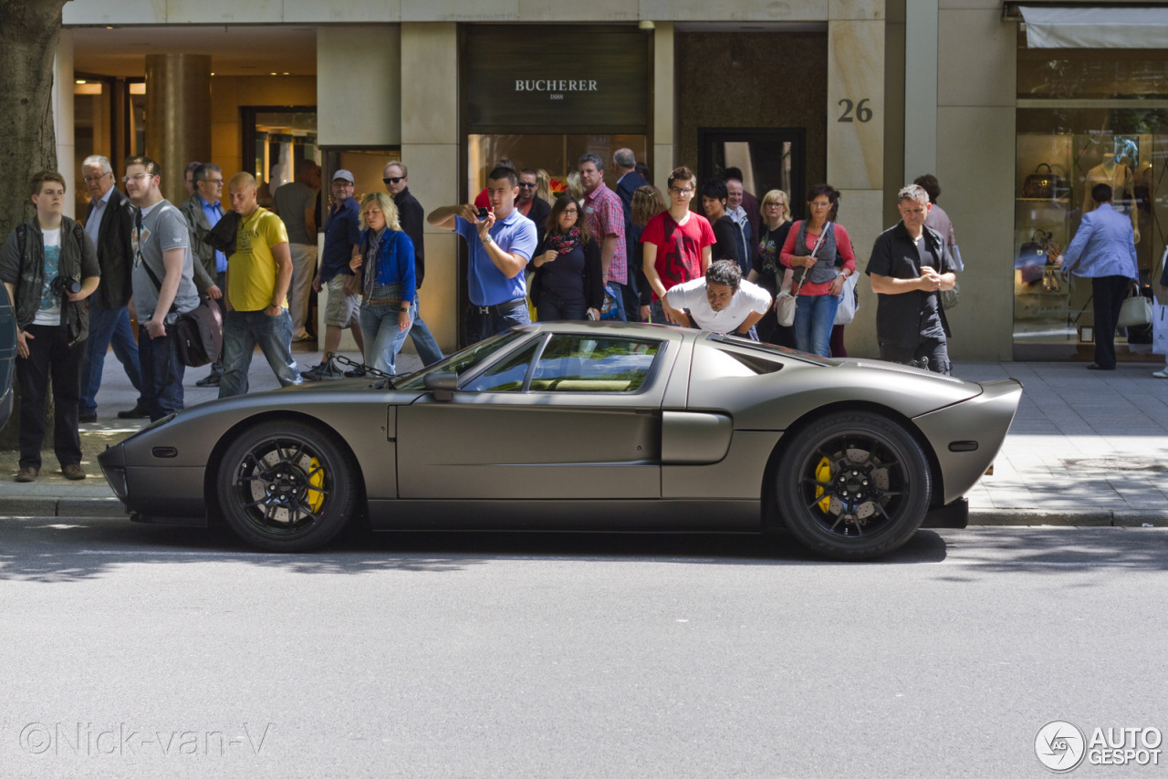 Ford GT