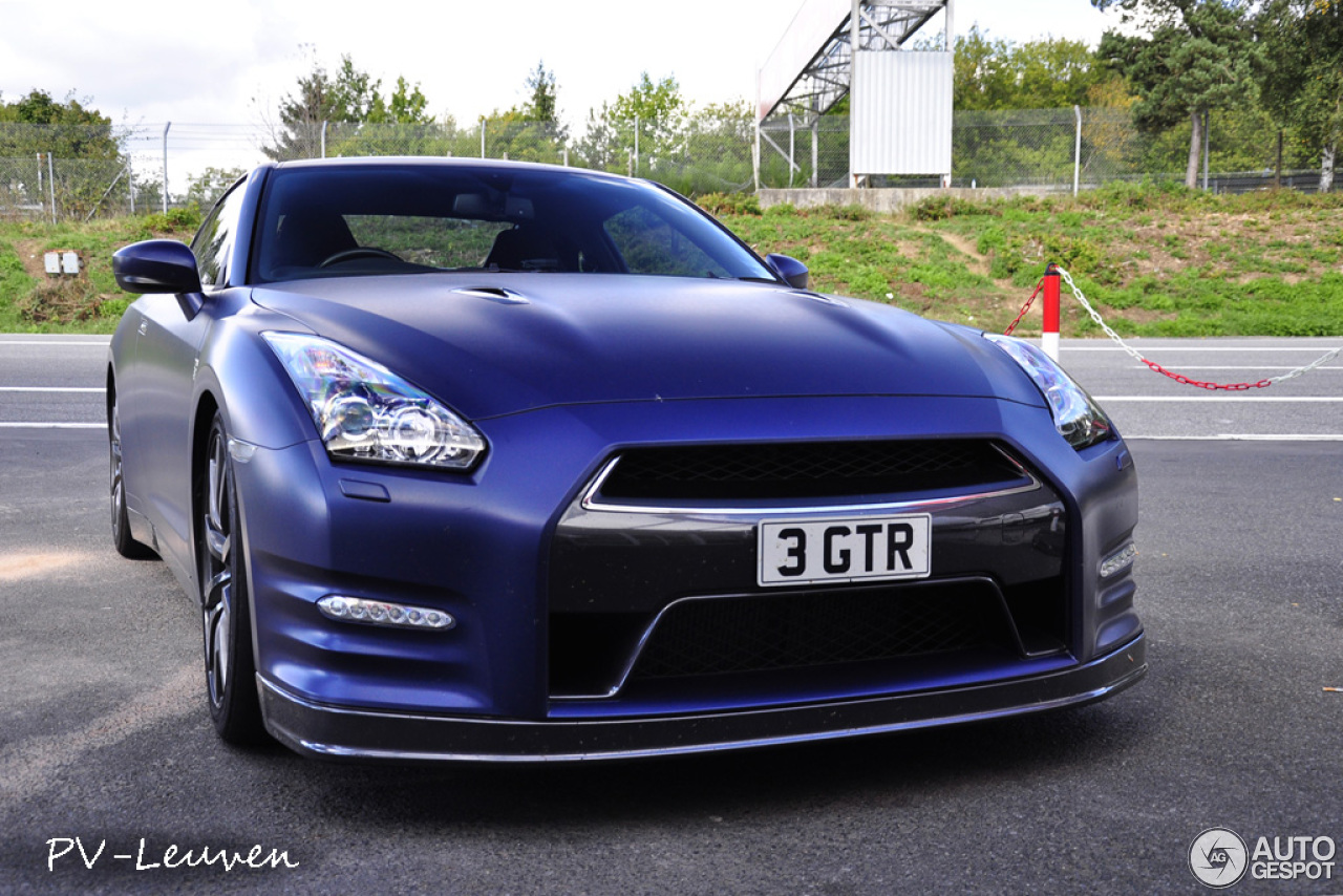 Nissan GT-R 2011