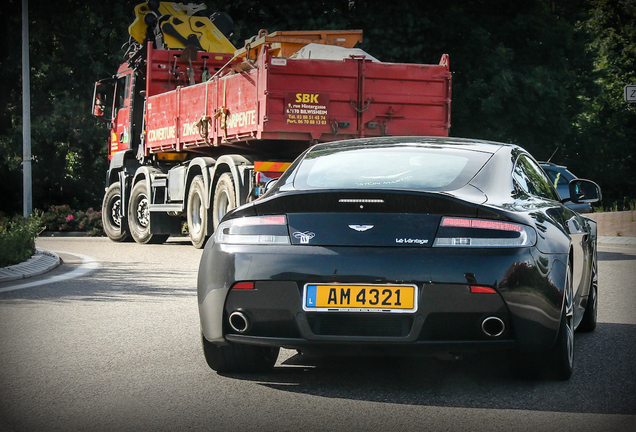 Aston Martin V12 Vantage