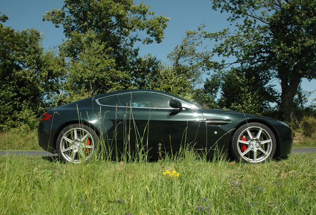 Aston Martin V8 Vantage