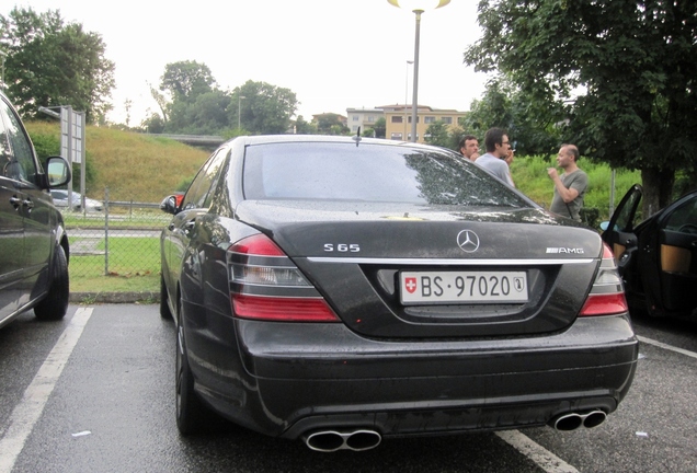 Mercedes-Benz S 65 AMG V221