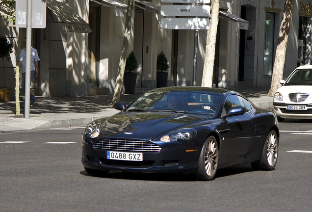 Aston Martin DB9