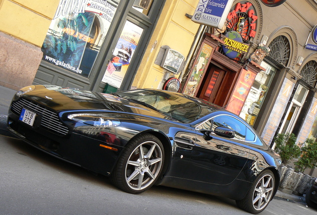 Aston Martin V8 Vantage