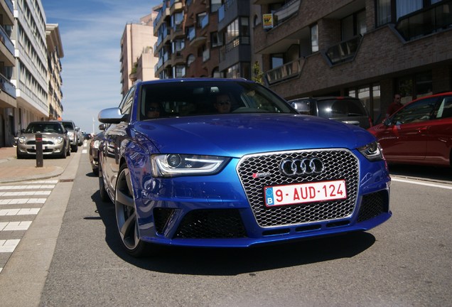 Audi RS4 Avant B8