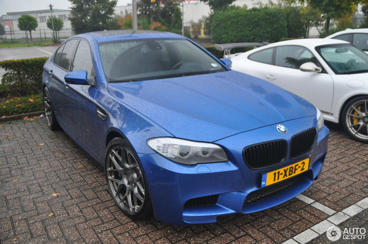 BMW M5 F10 2011