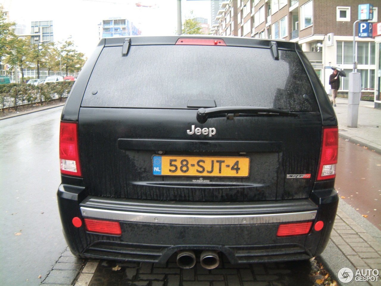 Jeep Grand Cherokee SRT-8 2005