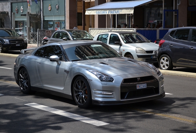 Nissan GT-R 2011