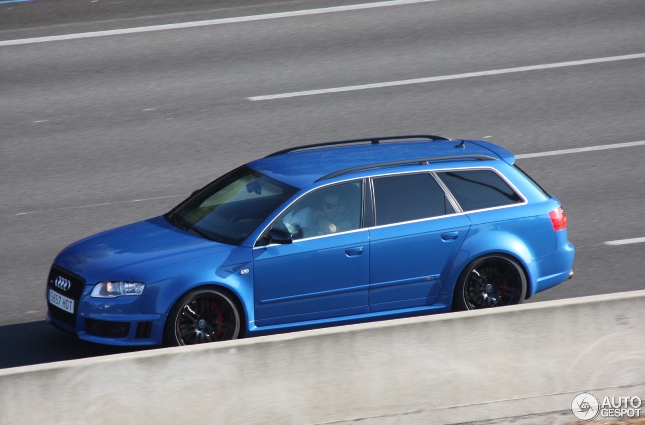 Audi RS4 Avant B7