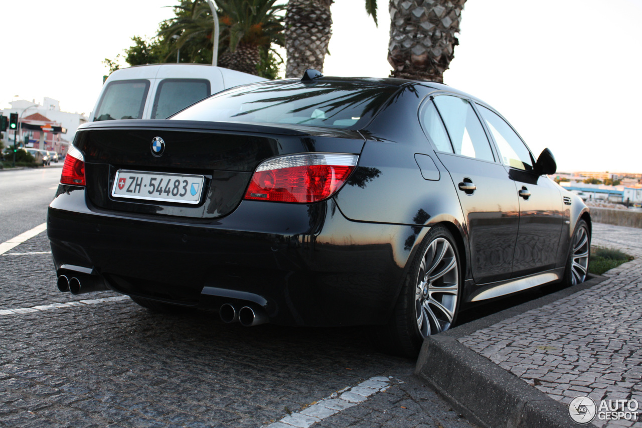 BMW M5 E60 2005