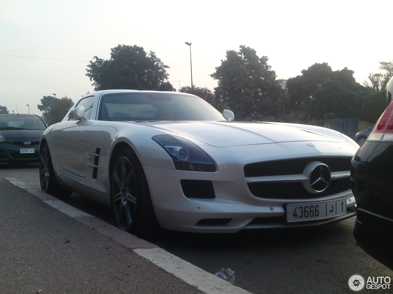 Mercedes-Benz SLS AMG