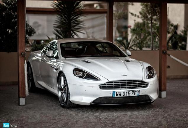 Aston Martin Virage 2011