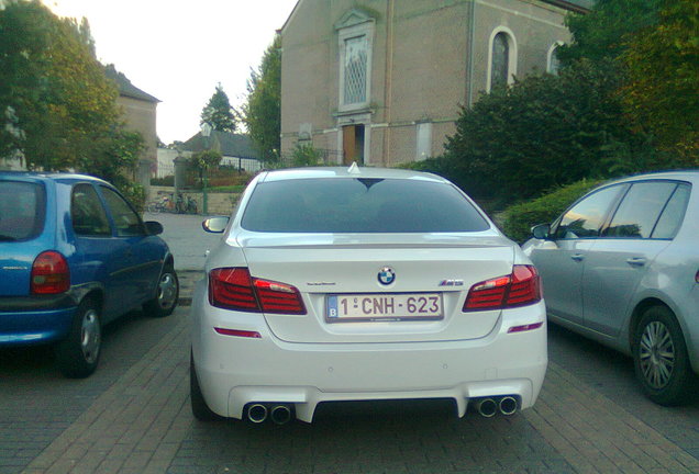 BMW M5 F10 2011