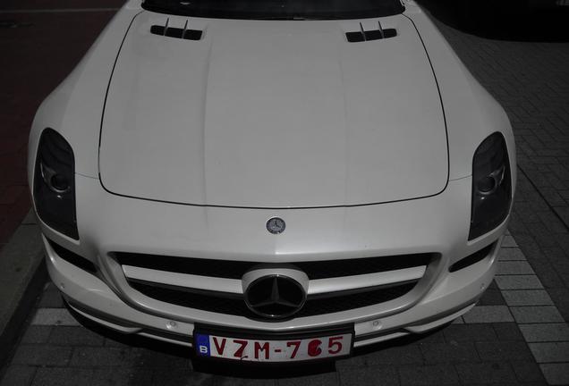 Mercedes-Benz SLS AMG