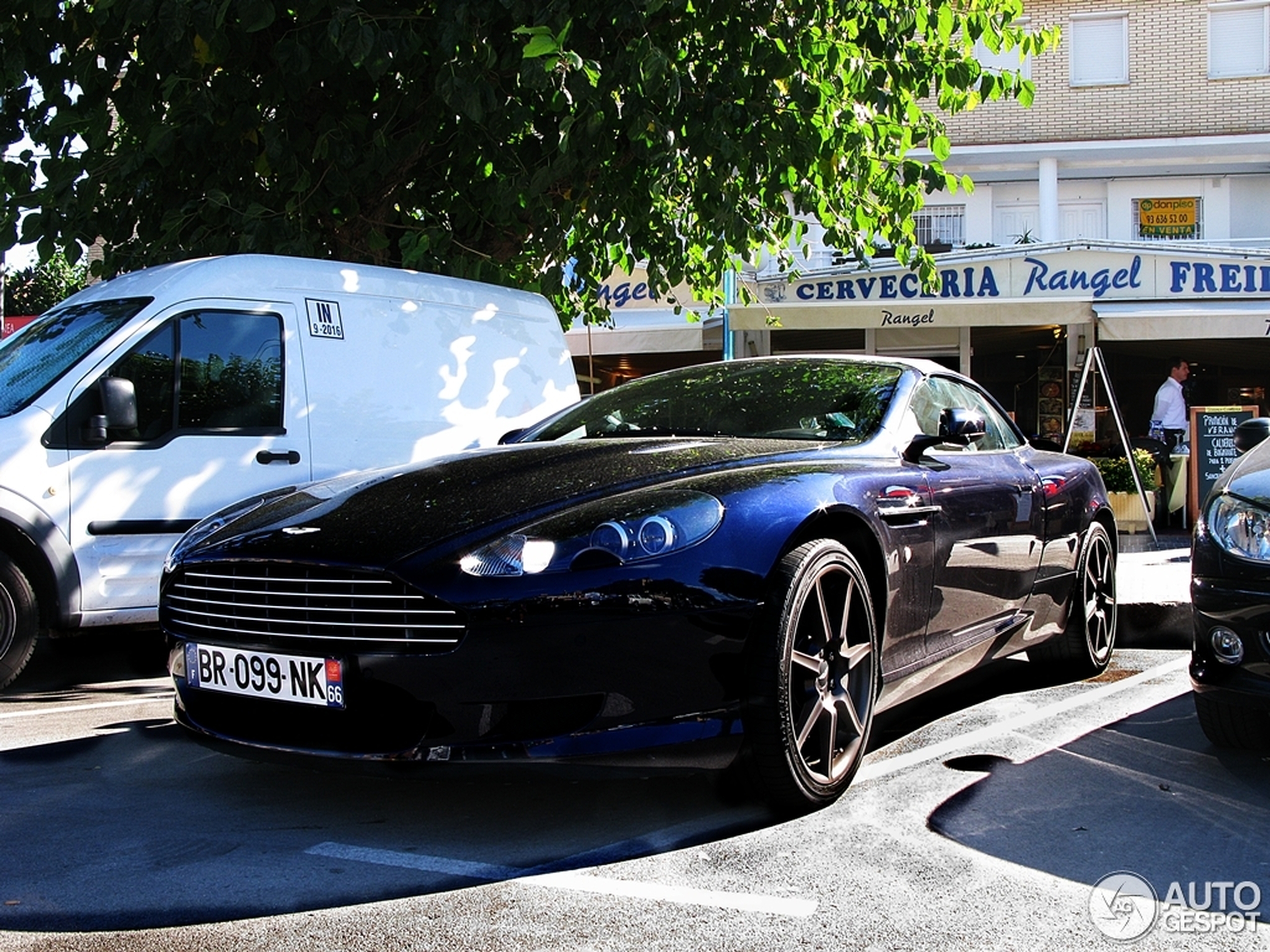 Aston Martin DB9 Volante