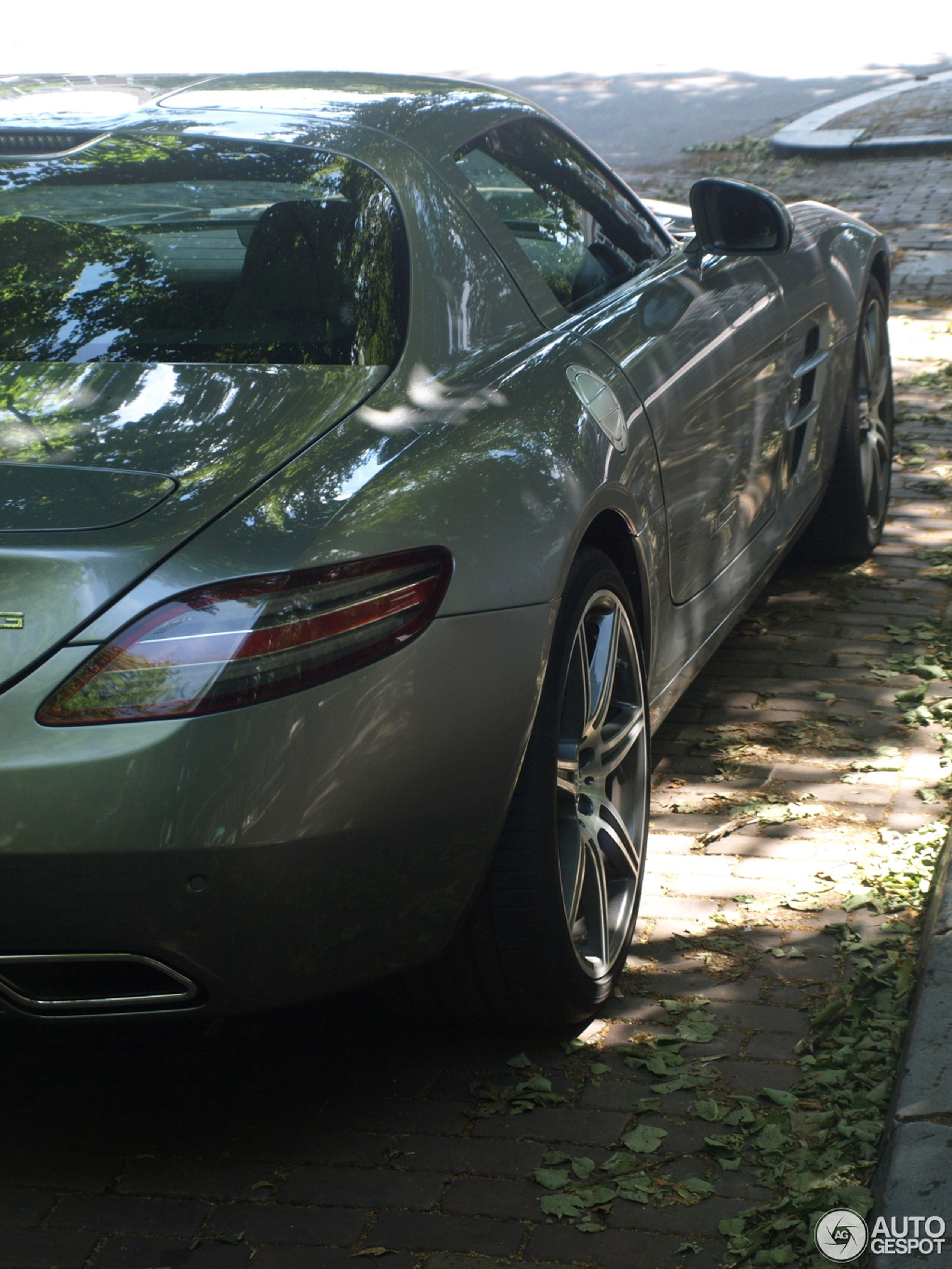 Mercedes-Benz SLS AMG