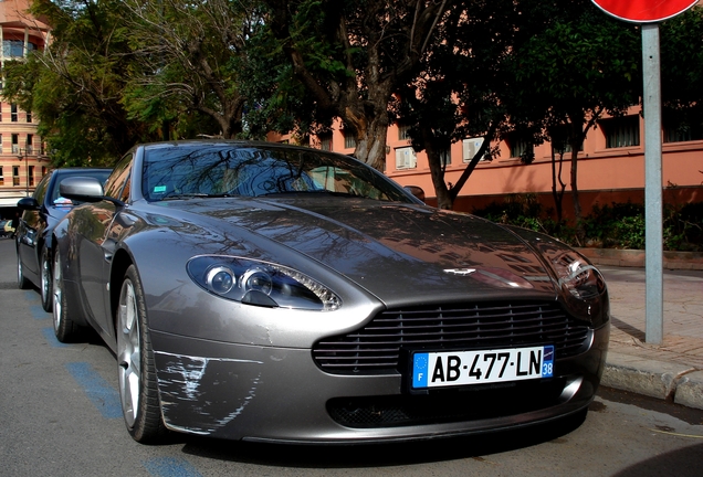 Aston Martin V8 Vantage