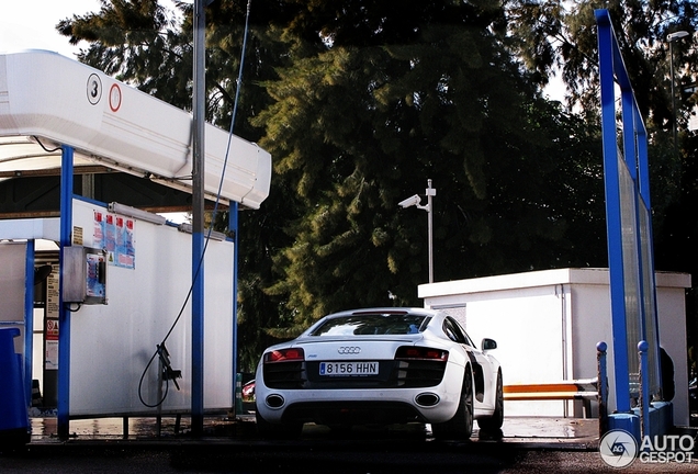 Audi R8 V10