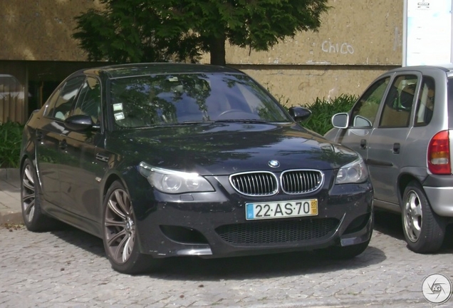 BMW M5 E60 2005