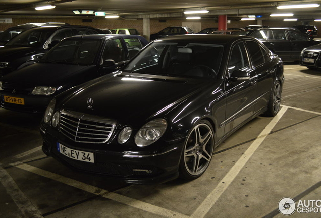 Mercedes-Benz E 55 AMG