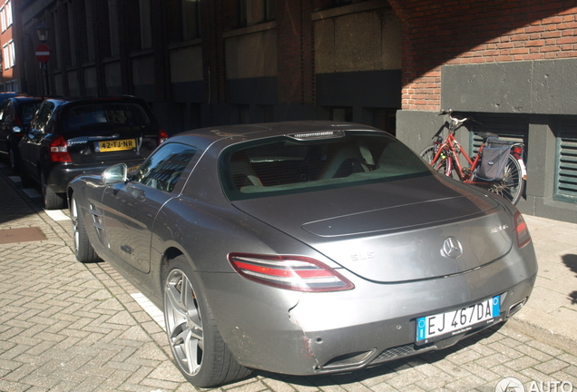 Mercedes-Benz SLS AMG