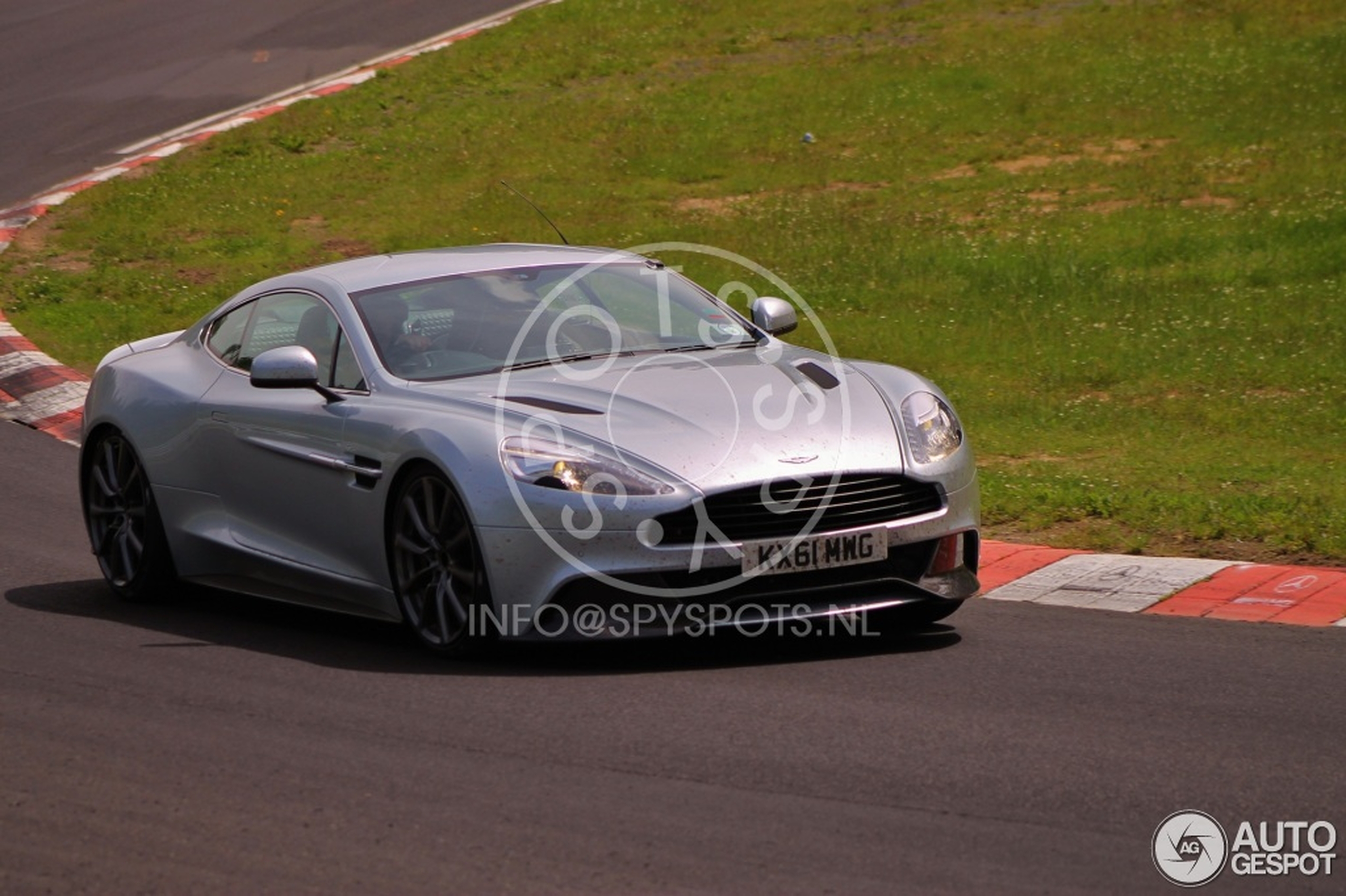 Aston Martin Vanquish 2013