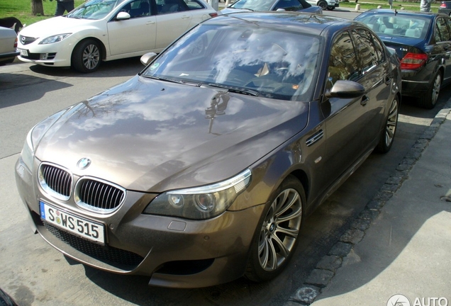 BMW M5 E60 2005