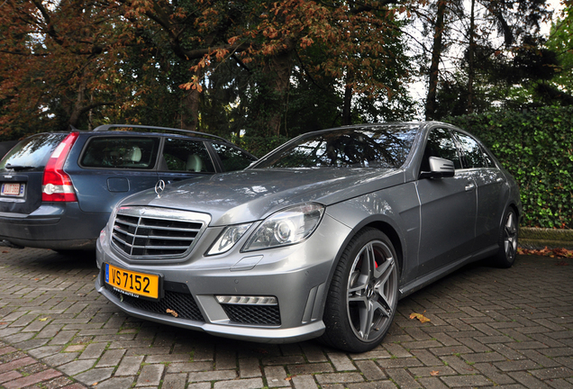 Mercedes-Benz E 63 AMG W212 V8 Biturbo