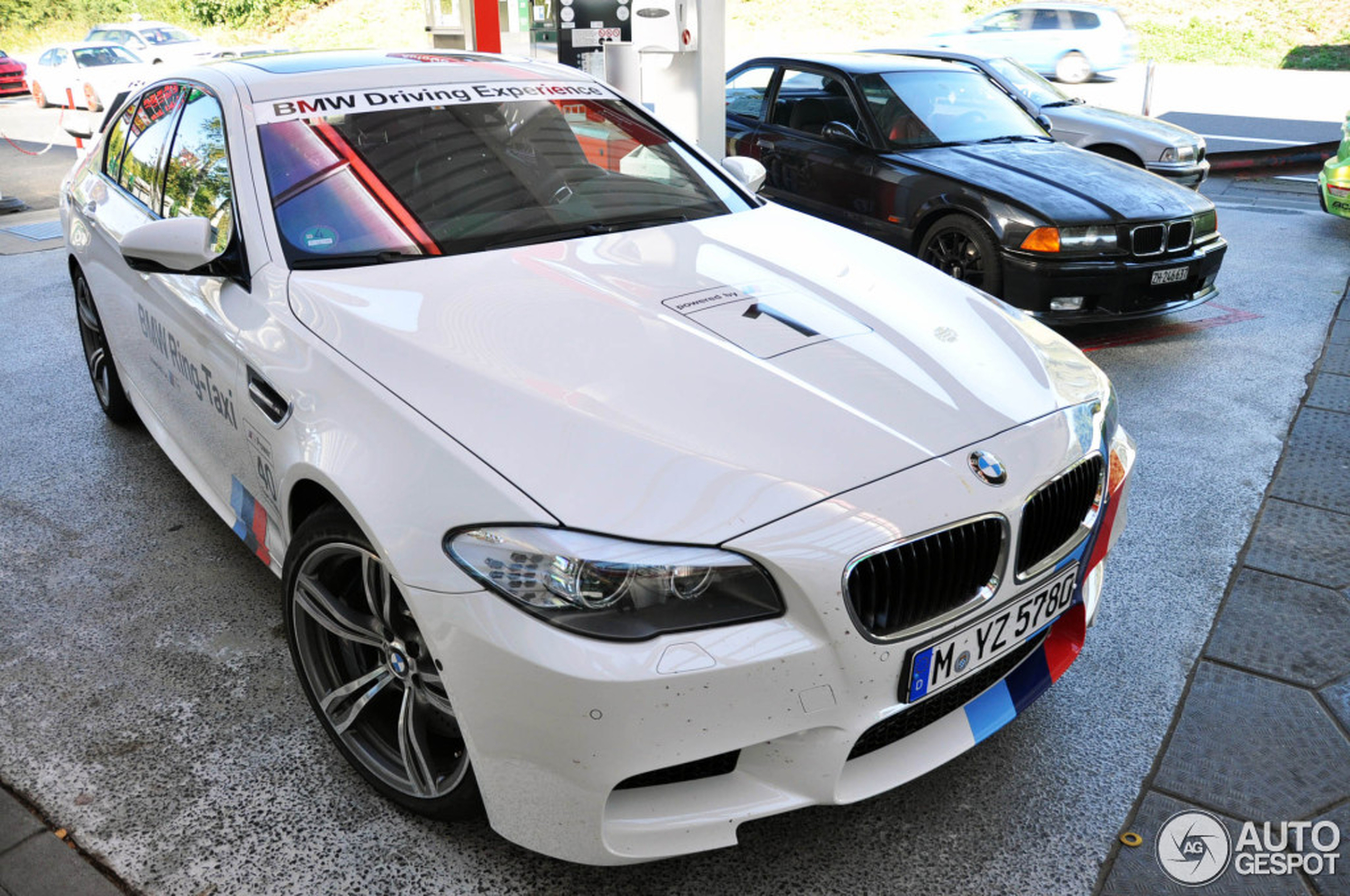 BMW M5 F10 2011