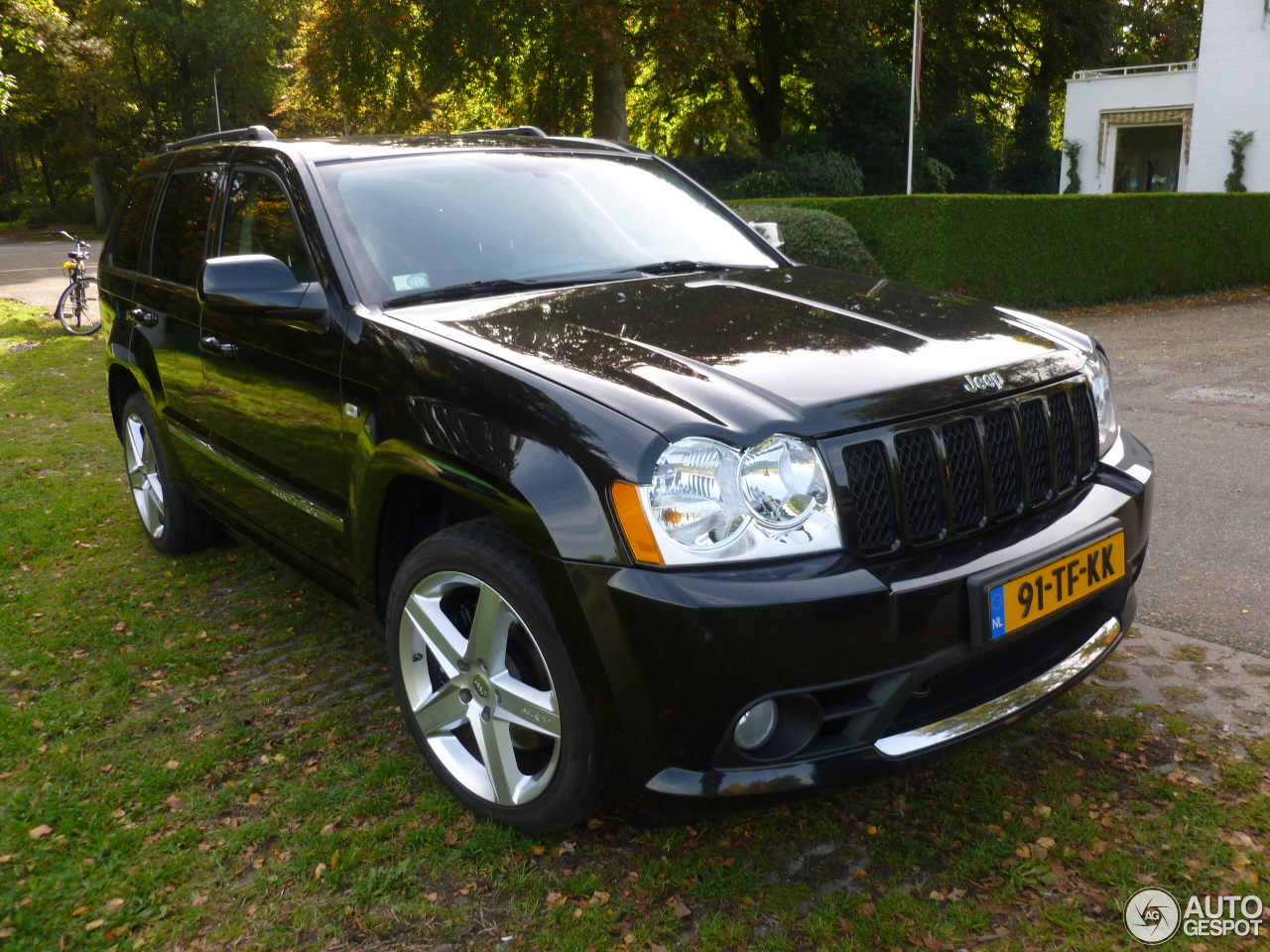 Jeep Grand Cherokee SRT-8 2005