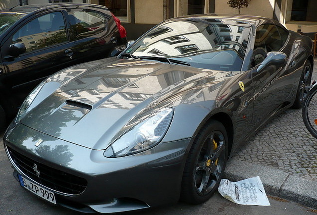 Ferrari California