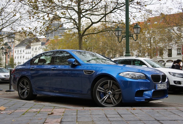 BMW M5 F10 2011