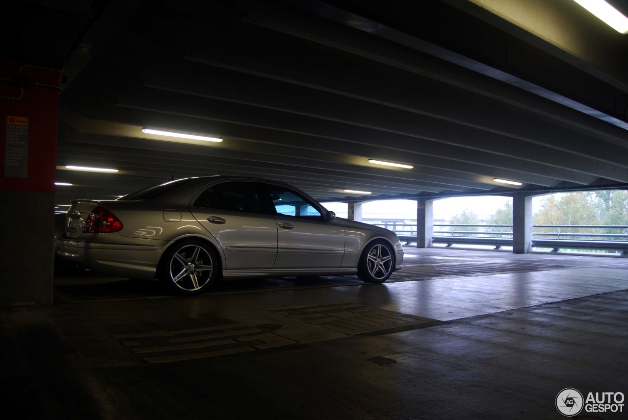 Mercedes-Benz E 55 AMG