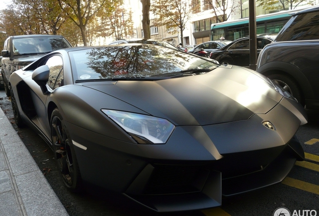 Lamborghini Aventador LP700-4