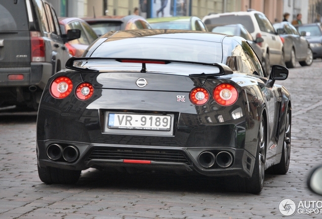 Nissan GT-R 2011