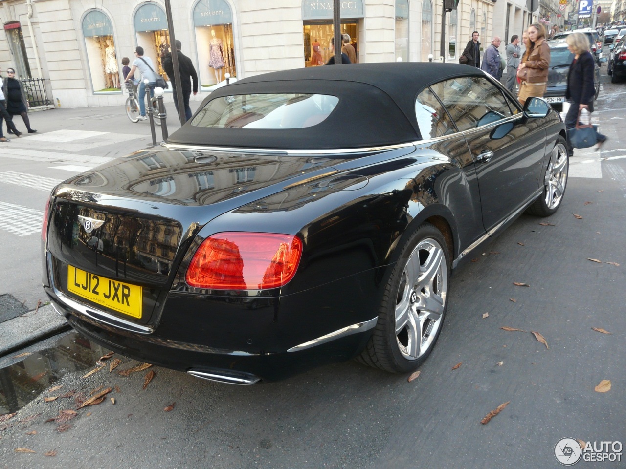 Bentley Continental GTC 2012