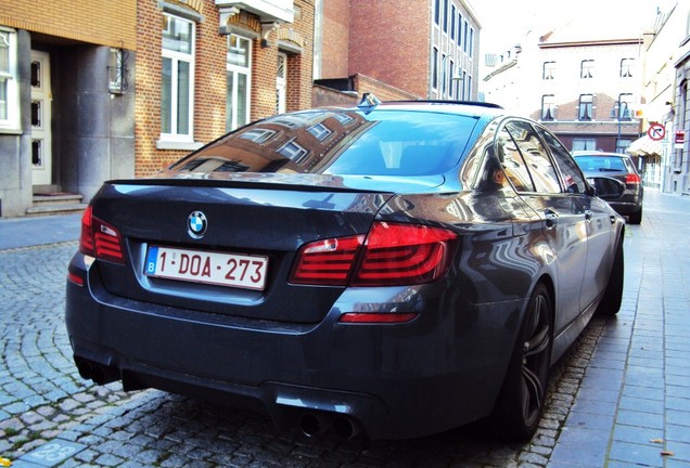 BMW M5 F10 2011