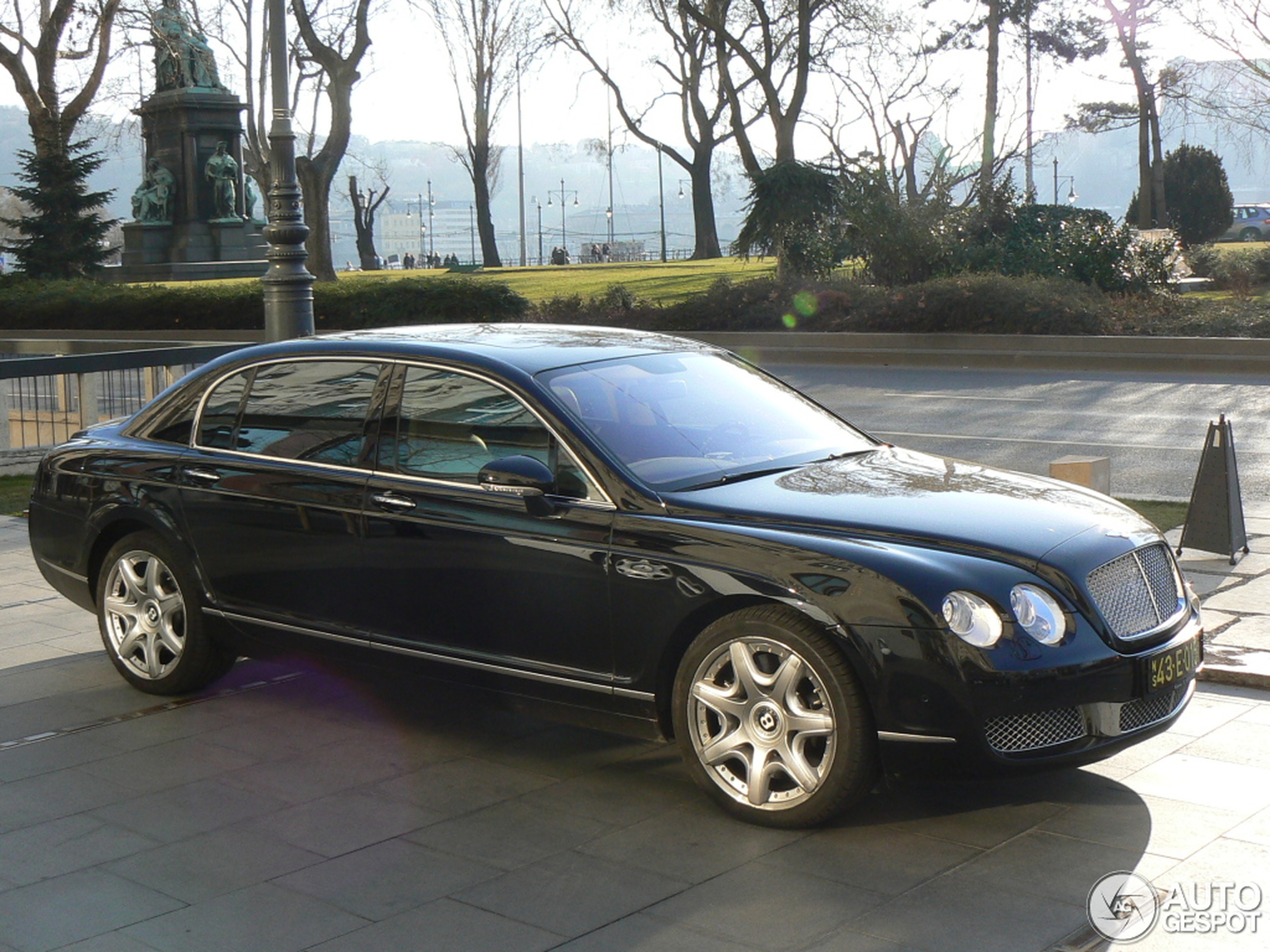 Bentley Continental Flying Spur