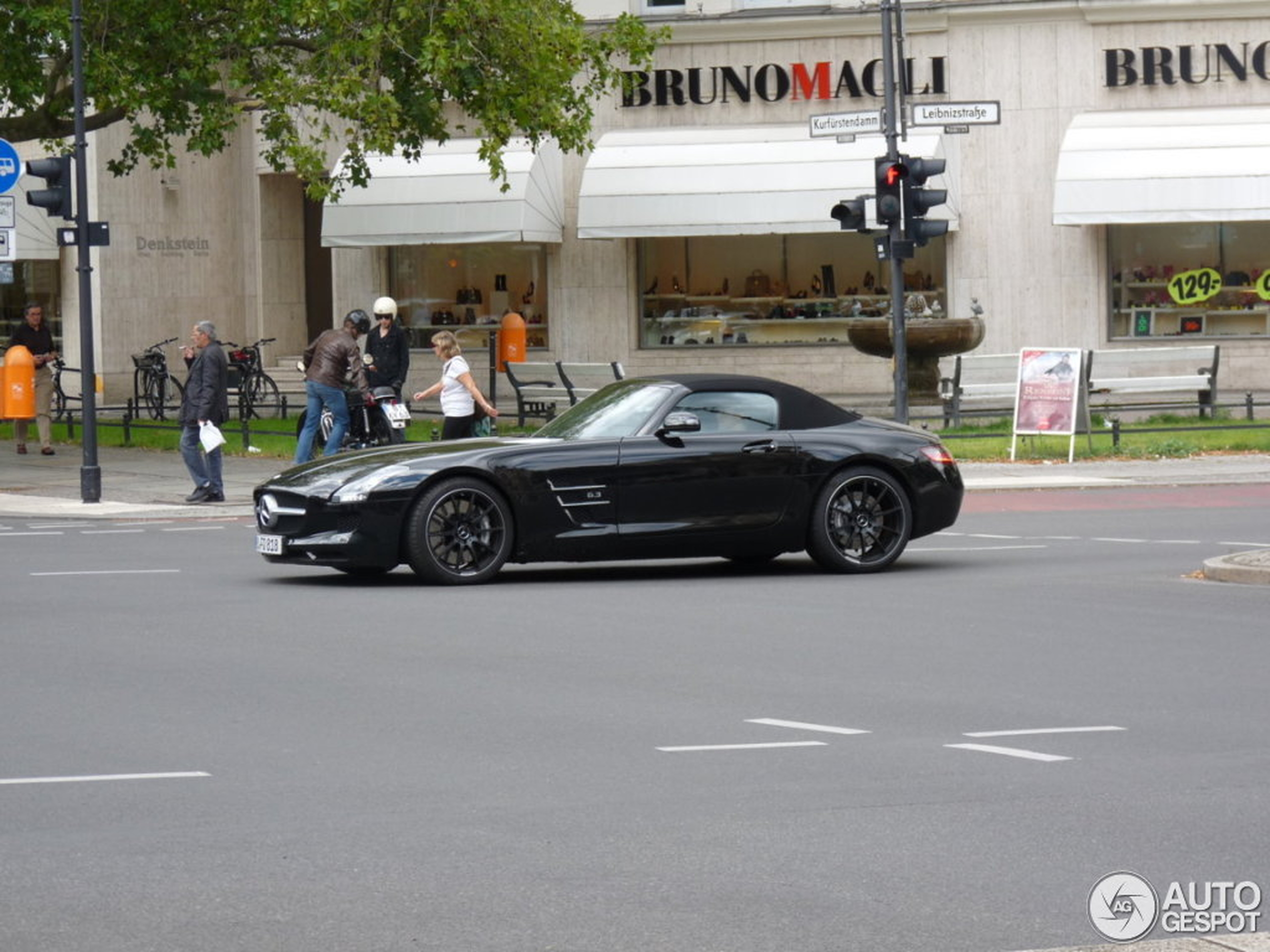 Mercedes-Benz SLS AMG Roadster