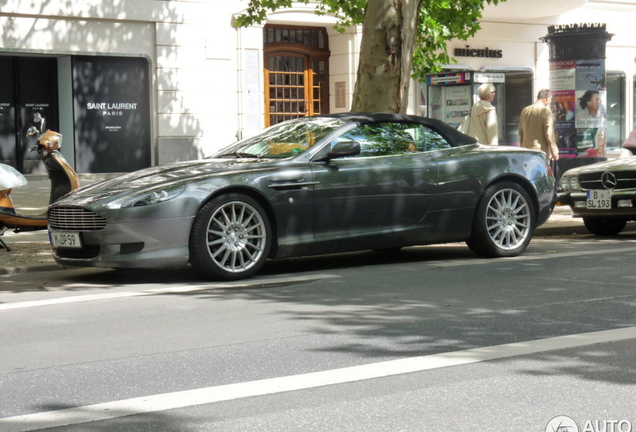 Aston Martin DB9 Volante