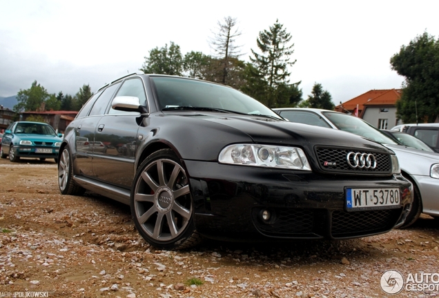 Audi RS4 Avant B5