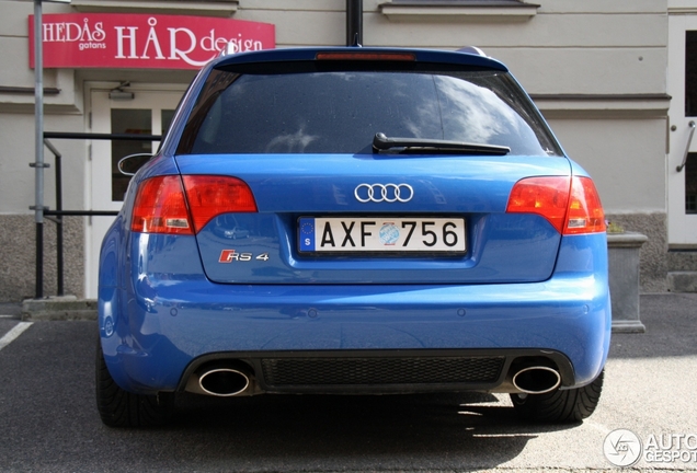 Audi RS4 Avant B7