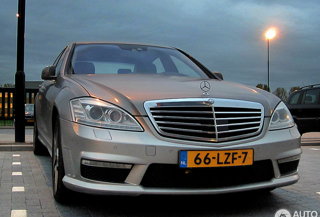 Mercedes-Benz S 63 AMG W221 2010